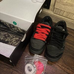 Travis Scott Sneakers size 3 kids